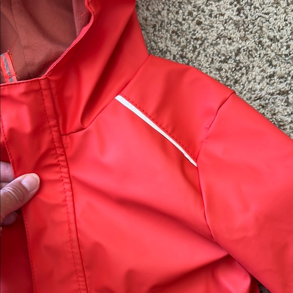 Cat & Jack toddler unisex Red Hooded Rain Jacket size 4T - Picture 3 of 6
